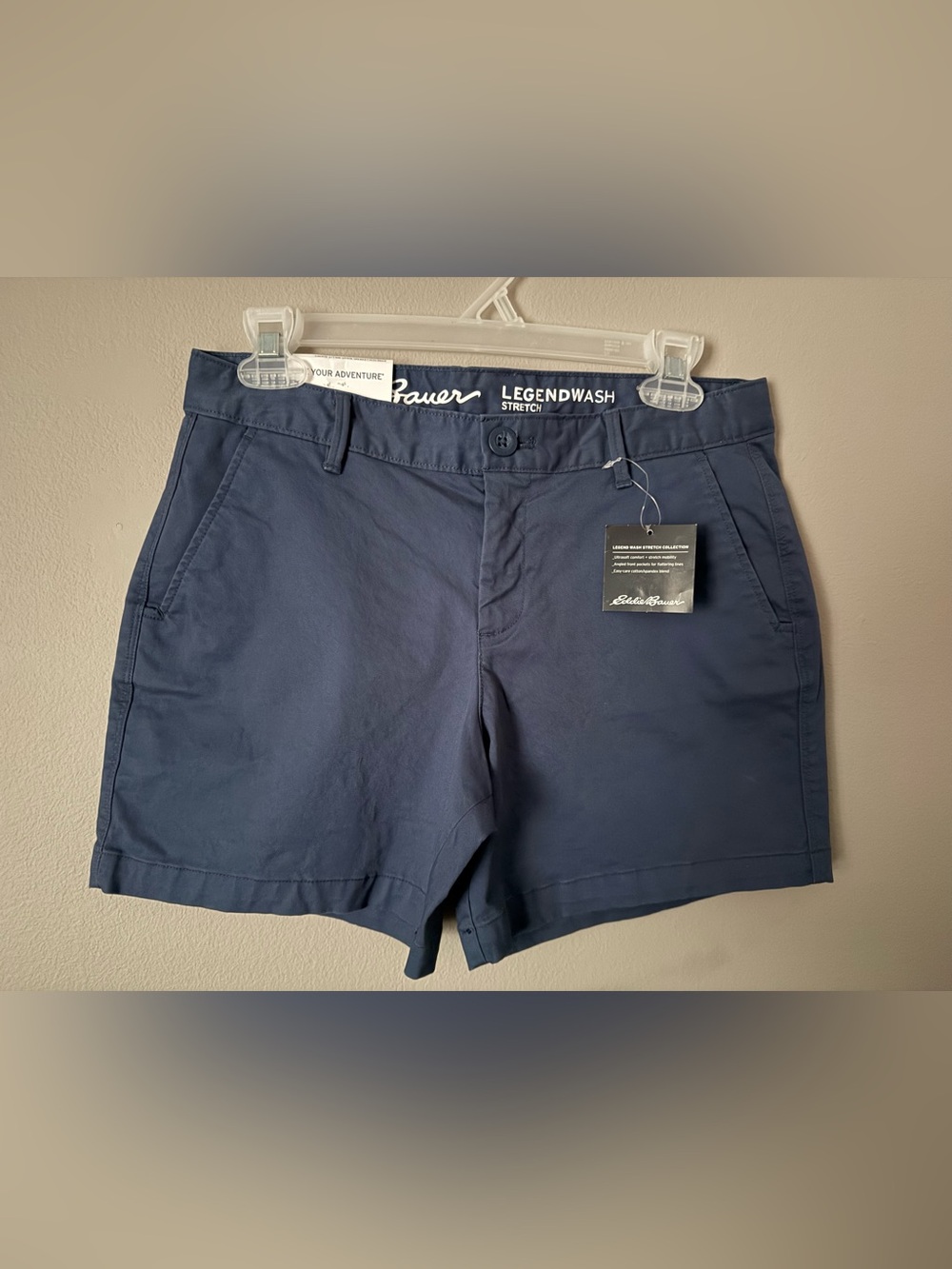 NWT Eddie Bauer Stretch Legend Wash Shorts in Dusted Indigo - women’s size 2